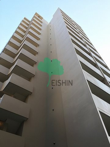 サヴォイソリディティの外観