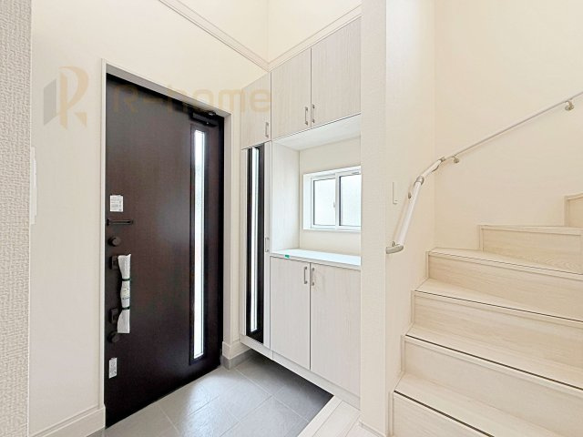 龍ケ崎市姫宮町　新築戸建て　1号棟の玄関