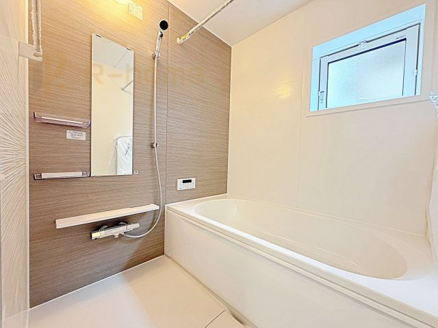 龍ケ崎市姫宮町　新築戸建て　1号棟の浴室|足を伸ばしてもゆったりできるバスルーム♪機能性も取り入れて使い易さも保証します♪