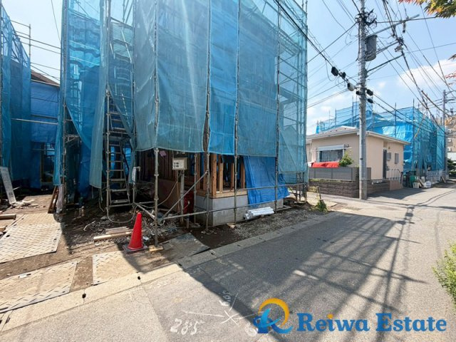 新築戸建　茅ヶ崎市十間坂2丁目の前面道路含む現地写真