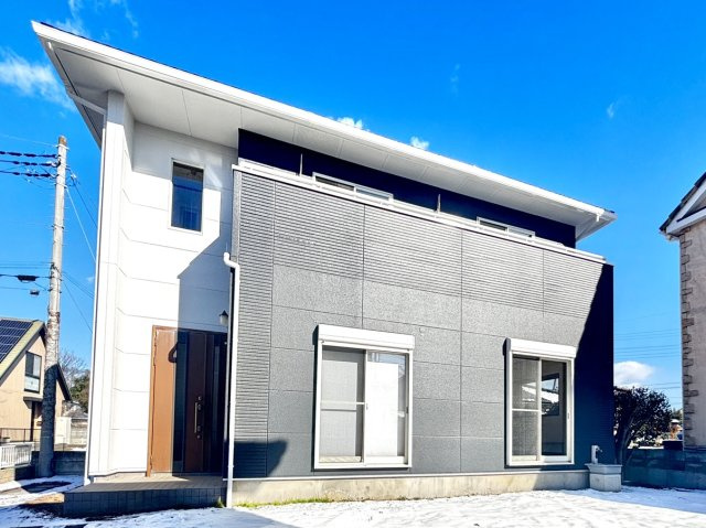 【中古戸建】伊勢崎市西久保町1丁目のその他|■外観｜土日のご見学はもちろん、平日・夜間のご案内も大歓迎です♪「今から見たい」や「仕事終わりに見たい」にもご対応できますのでお気軽にお問い合わせください♪