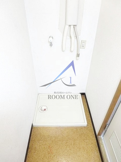 梶野園ビルの設備|洗濯機置き場です。