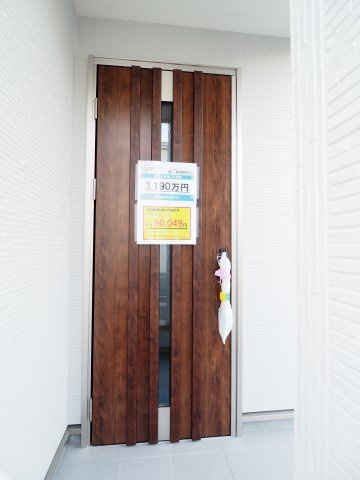 【玄関】 | Livele Garden.S　笹谷大谷地　4号棟 | ★内覧予約で新米4kg★