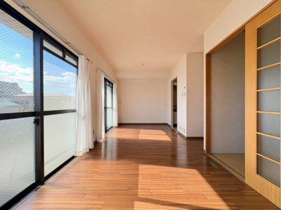 【居間・リビング】 | サンシャイン江坂