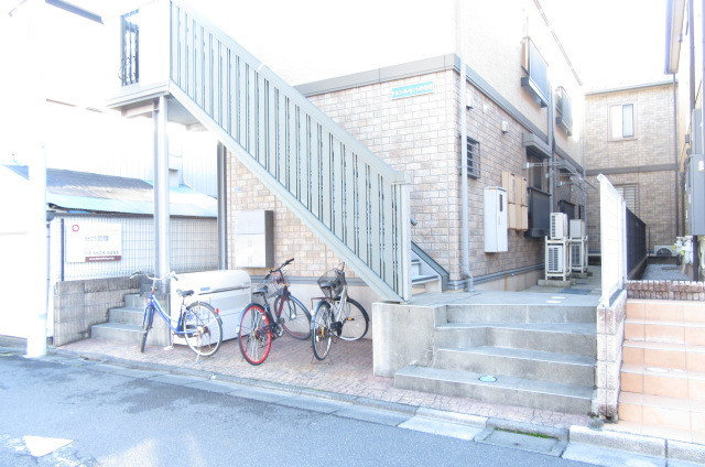 ドルフクレセント　参番館のその他共用部分|敷地内専用駐輪場有ります。