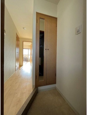 【玄関】 | ルミエール加島