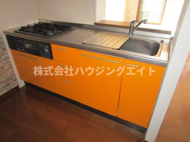 ひたちなか市高場６丁目のアパートのキッチン