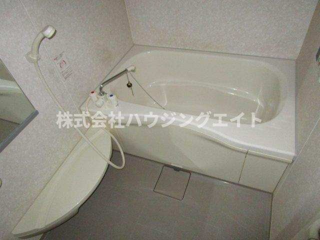 ひたちなか市高場６丁目のアパートの浴室