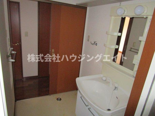 ひたちなか市高場６丁目のアパートの洗面所