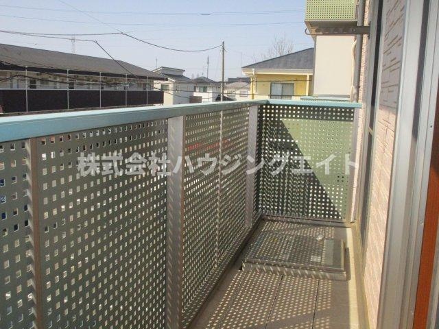 ひたちなか市高場６丁目のアパートのバルコニー