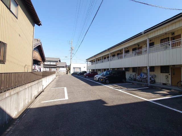 アドバンス上平地IIの外観