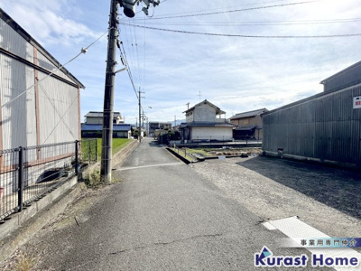 【周辺】 | 若松町5丁目貸倉庫(南から2軒目)