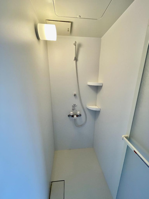 【シャワールーム】 | 桜ケ丘ガレージハウス