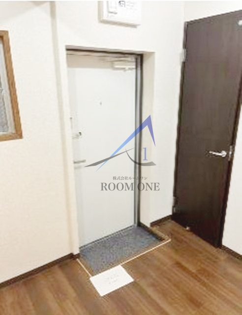 ＬＯＵＩＳの玄関|玄関です。