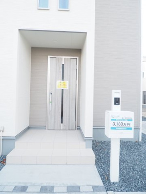 【玄関】 | Livele Garden.S　笹谷大谷地　5号棟