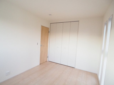 【洋室】 | Livele Garden.S　笹谷大谷地　5号棟