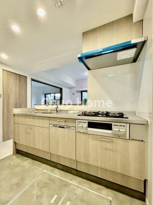 【キッチン】 | クレドール水元公園 | ワイドで収納豊富なシステムキッチン