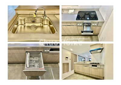 【キッチン】 | クレドール水元公園 | 【システムキッチン】ワイドで収納豊富な使い勝手の良いカウンターキッチンには、食洗器や伸縮タイプのキッチン水栓、三ツ口コンロ・魚焼きグリルなどの便利な設備が標準完備されています。