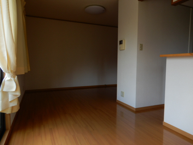 ルミエール御立　B棟の居間・リビング