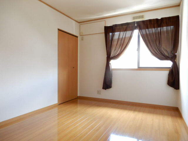 ルミエール御立　B棟の寝室