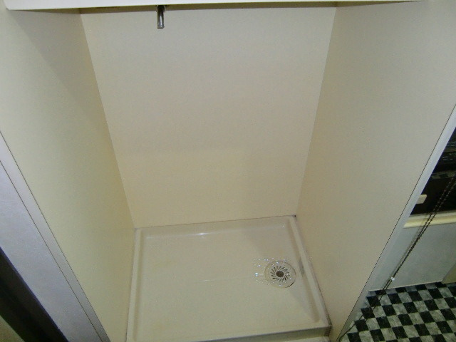 ダンディライオン石屋川の洗面所|室内洗濯パン