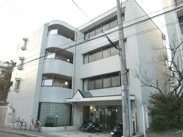 ダンディライオン石屋川の外観