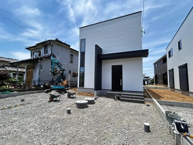 ●鈴鹿市末広南1丁目 新築戸建の外観