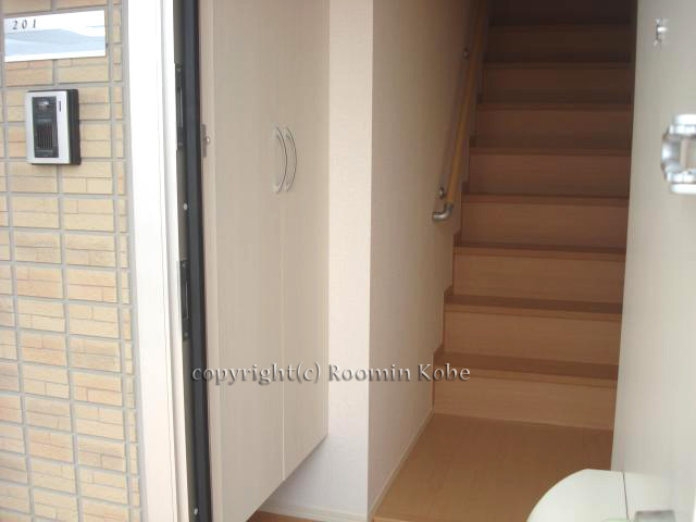 サニーハイツの玄関