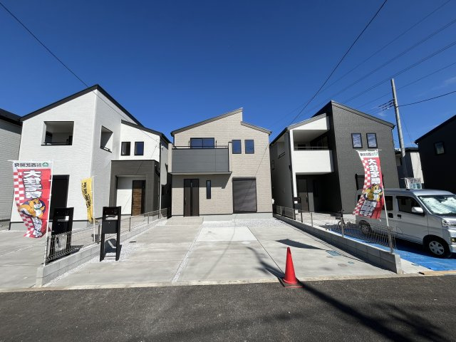 新築一戸建　飯能市双柳　全11棟　⑨号棟の前面道路含む現地写真