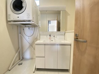 【独立洗面台】 | うるま市石川（限定1棟） | ※同仕様写真です　ガス衣類乾燥機（幹太くん）標準装備♪