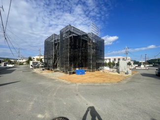 【前面道路含む現地写真】 | うるま市石川（限定1棟） | ※南東側公道5.6m♪※南西側公道5.6m♪