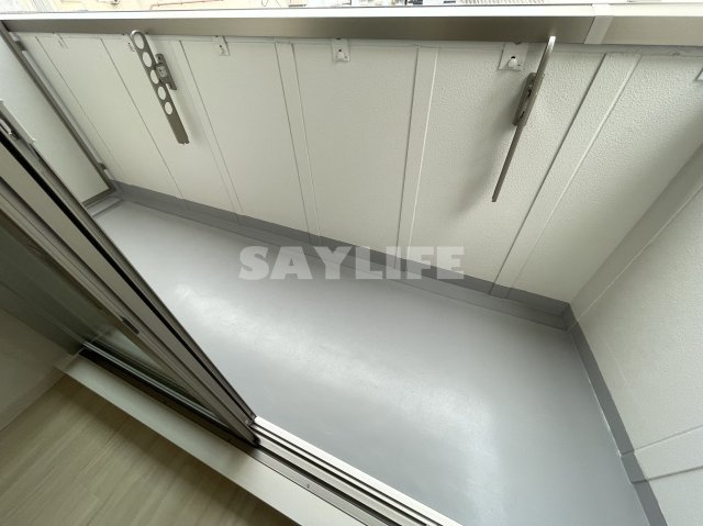 アルカンシェルコート緑橋のバルコニー