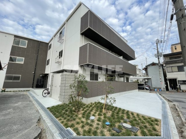 アルカンシェルコート緑橋の外観