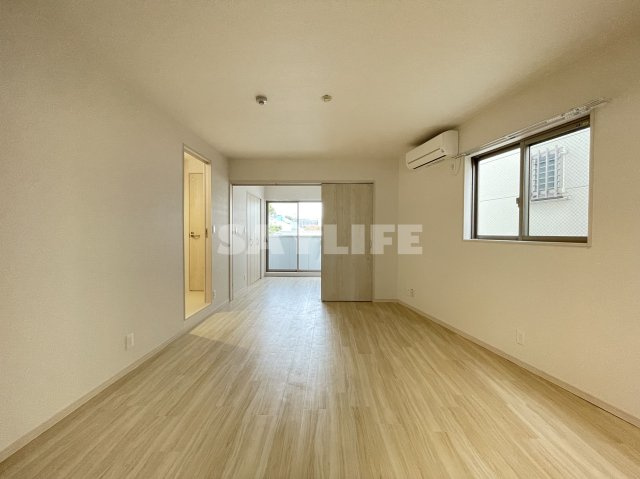 アルカンシェルコート緑橋の居間・リビング