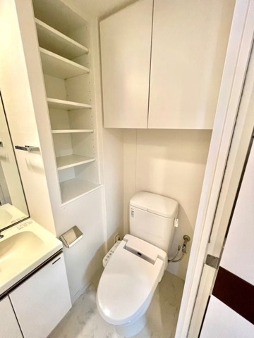 新品家具付きマンション笹塚6(KaGood東京)のトイレ