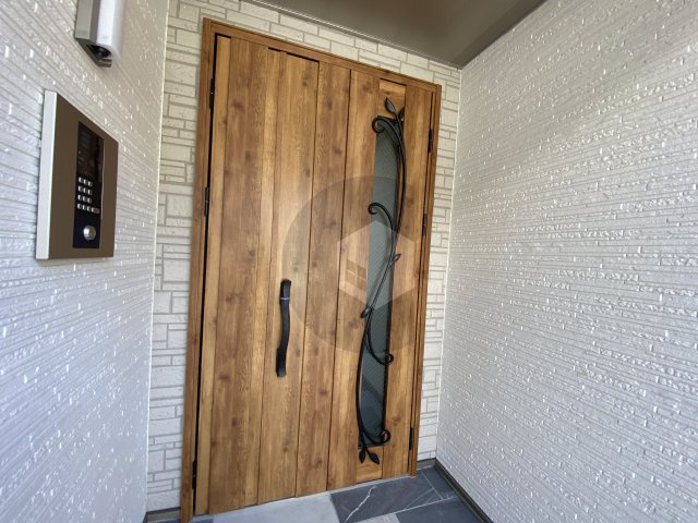 クリエオーレ吉田下島のエントランス