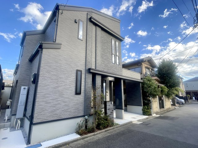 練馬区田柄4丁目　豊かな設備仕様　個性輝く特別な1邸の前面道路含む現地写真|2025年11月撮影