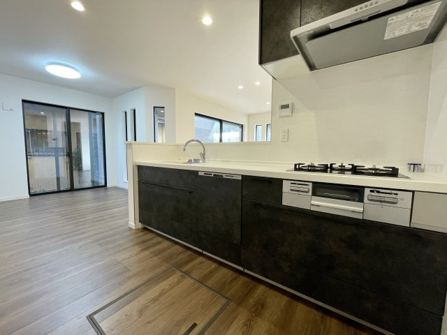 練馬区田柄4丁目　豊かな設備仕様　個性輝く特別な1邸のキッチン