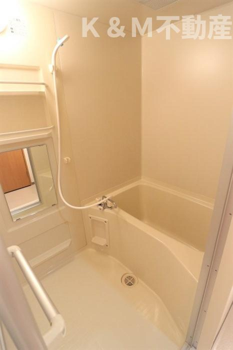 アルカンシェルの浴室|ゆったり過ごせるお風呂です