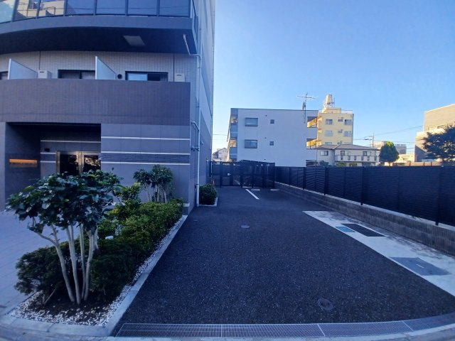 ザ・レジデンス・オブ・トーキョーSR20の駐車場