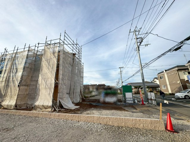 伊豆の国市富士見　全２棟　新築戸建て　２号棟の前面道路含む現地写真