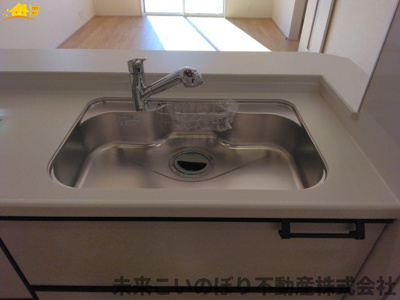 【設備】 | Blooming Garden北足立郡伊奈町中央4丁目1号棟 | ビルトイン浄水器付きです。大切な家族にはいい水を飲んでもらいたいですね。