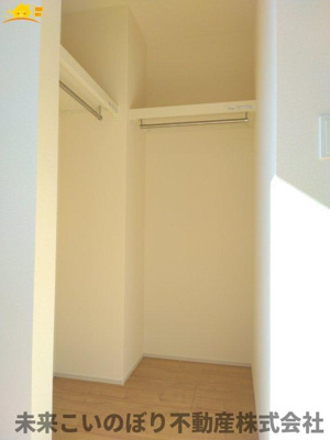 【収納】 | Blooming Garden北足立郡伊奈町中央4丁目1号棟 | たくさん収納可能なウォークインクローゼットがあるので、収納家具を置かずにお部屋がスッキリ！