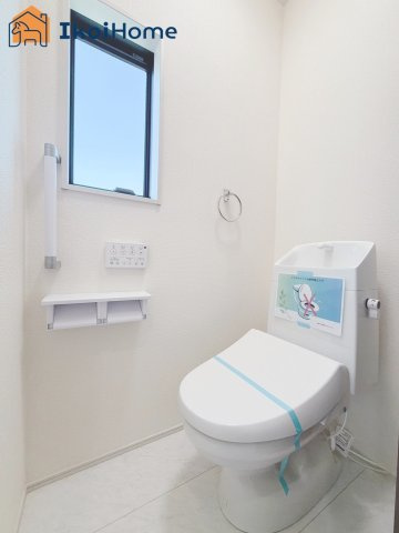 神戸市西区竹の台5期　新築戸建のトイレ|◆同社施工例◆トイレが2か所あるので夜中も安心です。朝のトイレ渋滞も心配いりません。