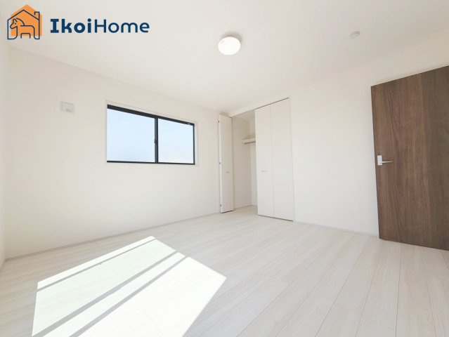 神戸市西区竹の台5期　新築戸建の内装|◆同社施工例◆全居室ペアガラス標準装備。一般の窓ガラスに比べ、２倍の断熱効果があります。