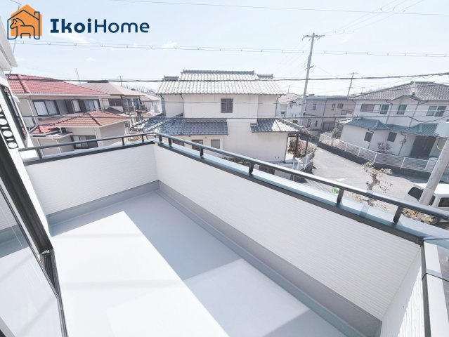 神戸市西区竹の台5期　新築戸建のバルコニー|◆同社施工例◆陽当り良好のバルコニーです♪バルコニー屋根は８万円～設置可能です。