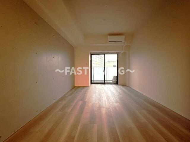 ROOTs Shinjuku Wakamatsuchoの居間・リビング