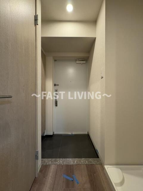 ROOTs Shinjuku Wakamatsuchoの玄関