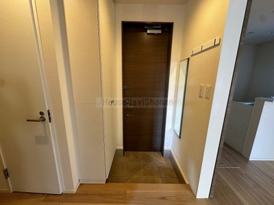 【玄関】 | 神明貸家B棟