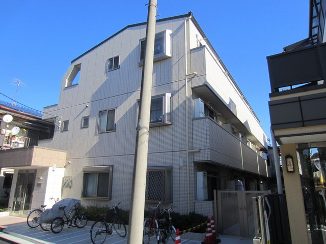 ローズガーデンの外観|落ち着いた住宅街佇む格調高い外観です。